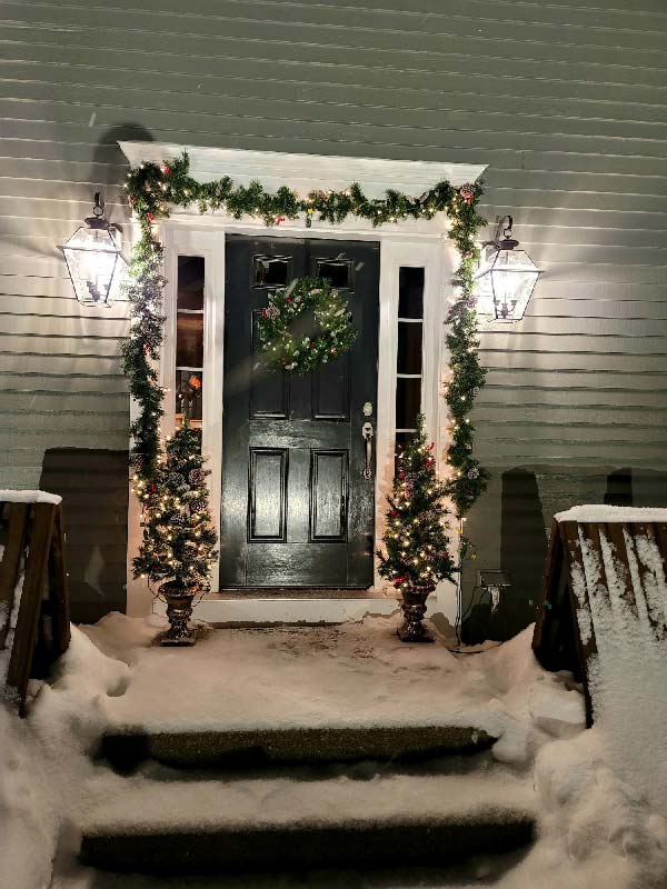 NE-front-door-lighting
